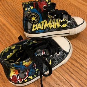 EUC - Batman Converse - toddler boy